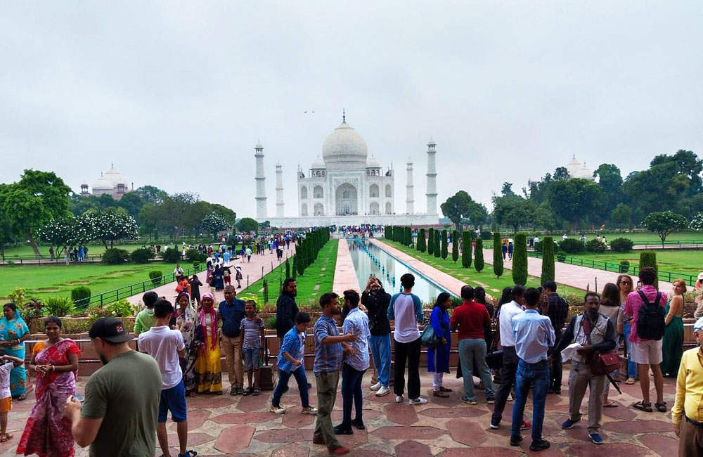 Taj Mahal Group Tour